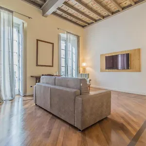 Thea - Centro Storico Apartment