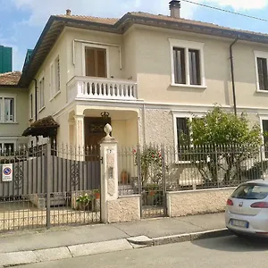  Apartamento Re In Comodi Per Milano